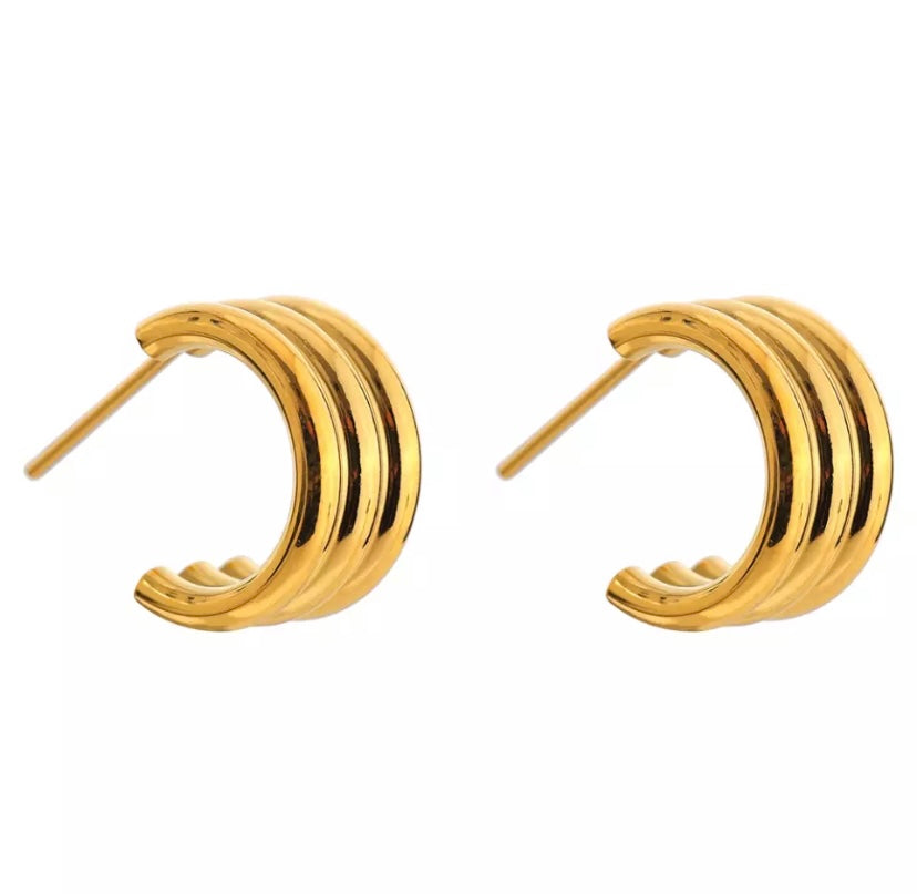 Gold Triple Barrel Studs